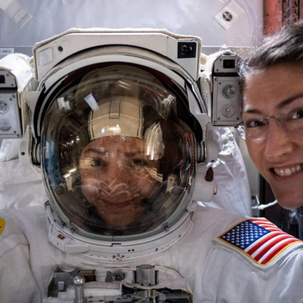 Lanzamiento espacial solo con mujeres: un evento controvertido