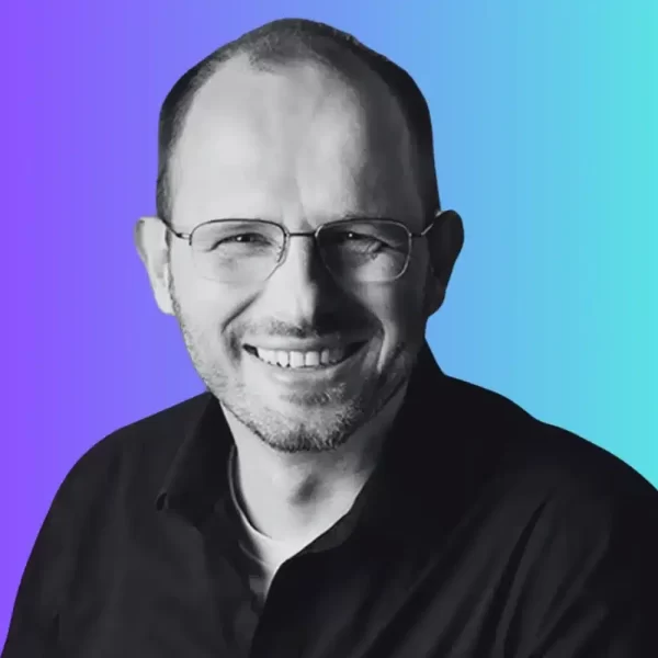 Salida de Thomas Dohmke de GitHub y Nuevas Estructuras