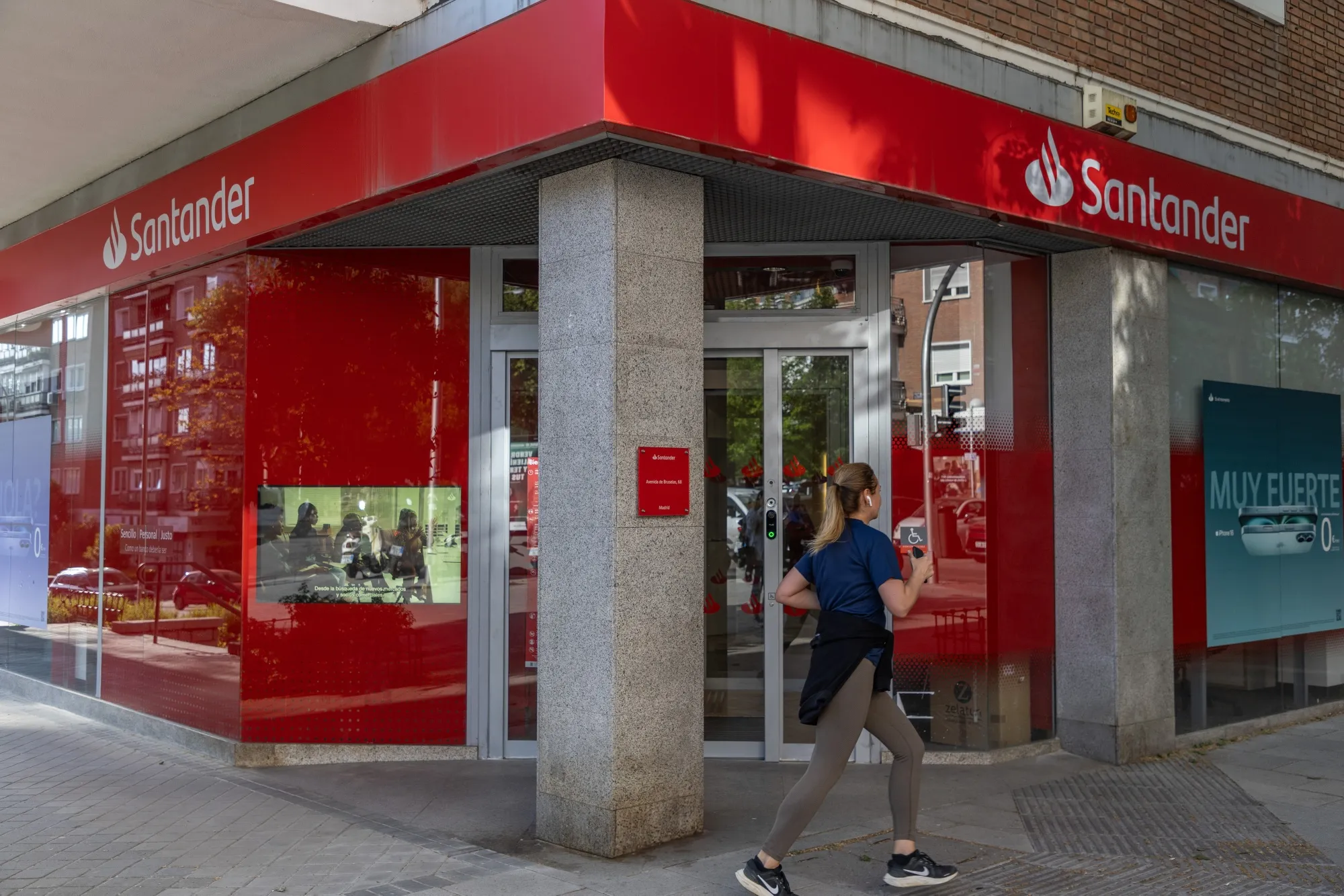 Broedel Banco Santander: ¿Qué implica su salida y acusaciones de fraude?
